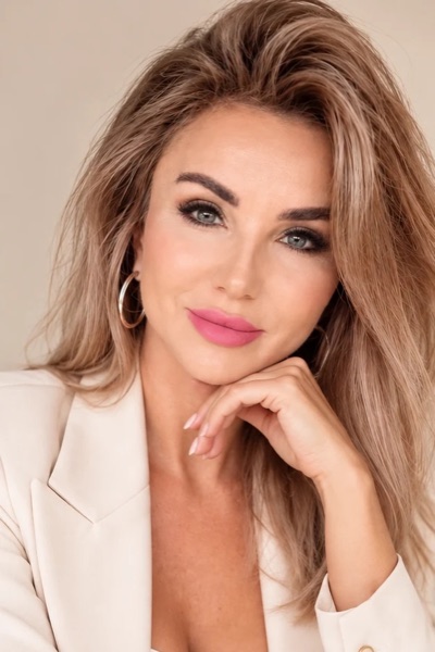 Mirella, Gründerin von Female Intention